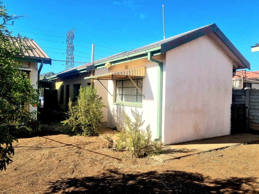 3 Bedroom Property for Sale in Beaconsfield Northern Cape